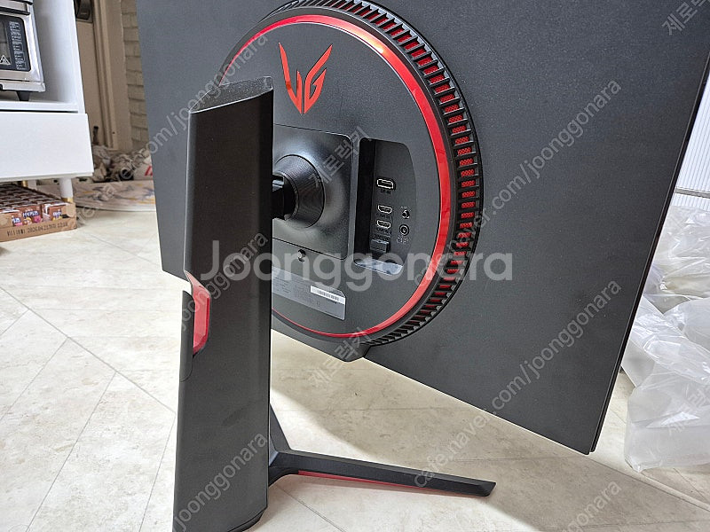 LG 27GN650 FHD 144 모니터 팝니다.--0