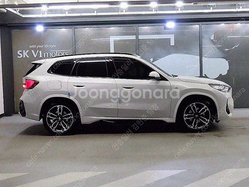 BMW X1 중고 BMW X1 중고차 SUV 중고 흰색...--4