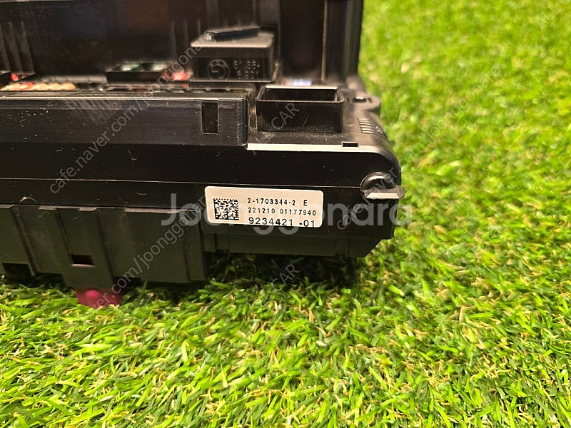 BMW F07 5GT 퓨즈박스 9234421-01 8만...--1