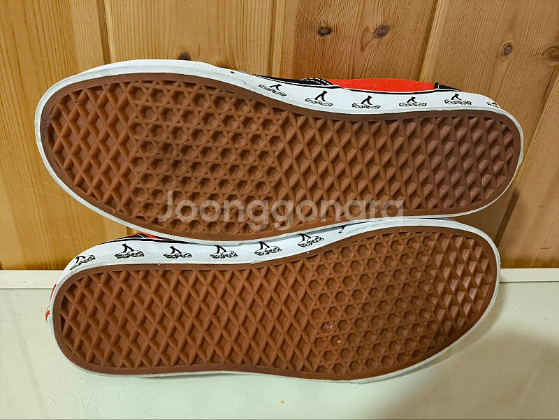 280mm 반스 에라 레드 스컬--8