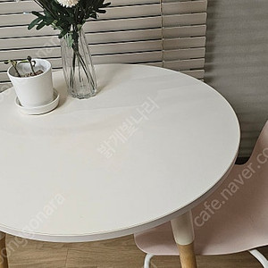 원형테이블 팝니다.