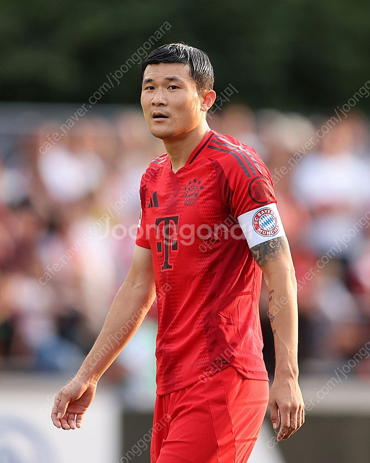 2024-25 바이에른 뮌헨 홈 김민재 분데스리가 리그...--0