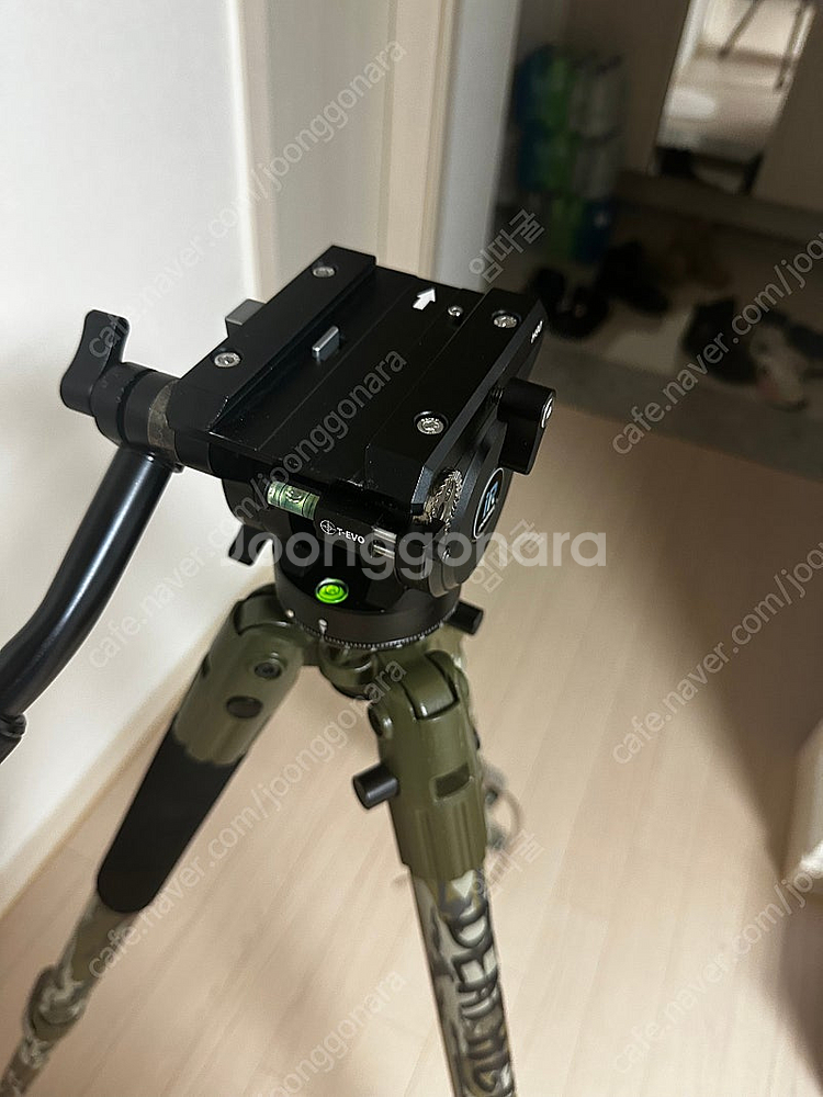 비디오삼각대 + 헤드--1