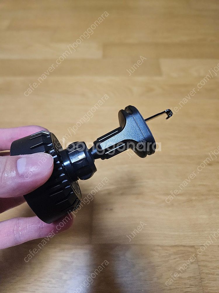 신지모루 M 쿨러 맥세이프 차량용 고속 무선충전 거치대...--1