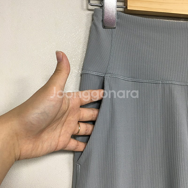 룰루레몬 얼라인 하이라이즈 와이드레그 팬츠 M / 랑방...--1
