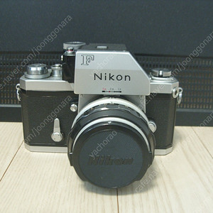 NIKON F + NIKKOR 50mm F1.4