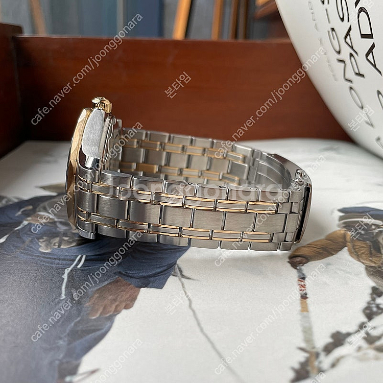 오메가 씨마스터 300 검판 옐로우골드 콤비 42mm ...--3