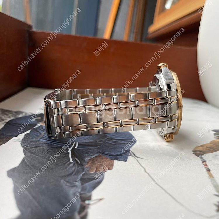 오메가 씨마스터 300 검판 옐로우골드 콤비 42mm ...--4