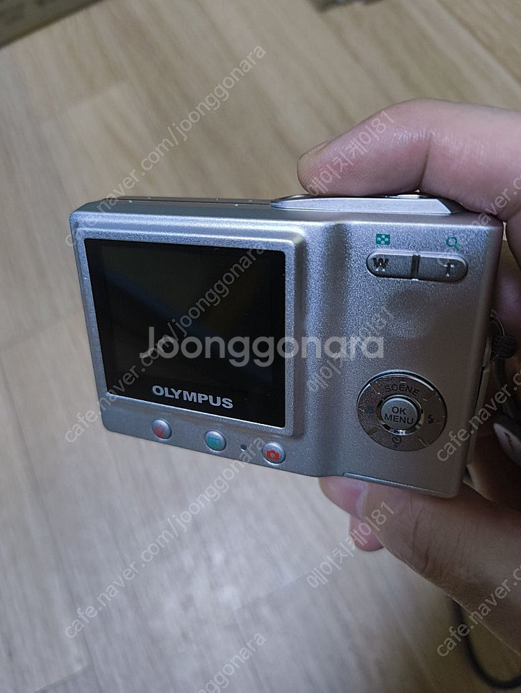 올림푸스 빈티지 디지털카메라 FE-5500 팝니다.--3