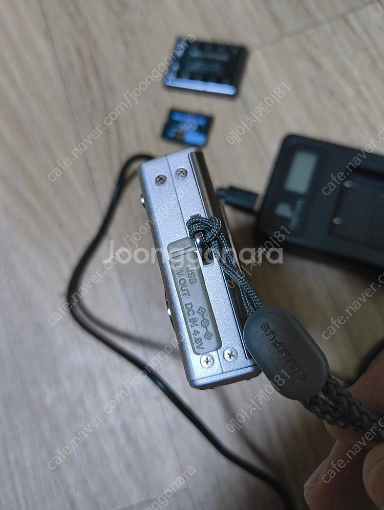 올림푸스 빈티지 디지털카메라 FE-5500 팝니다.--7