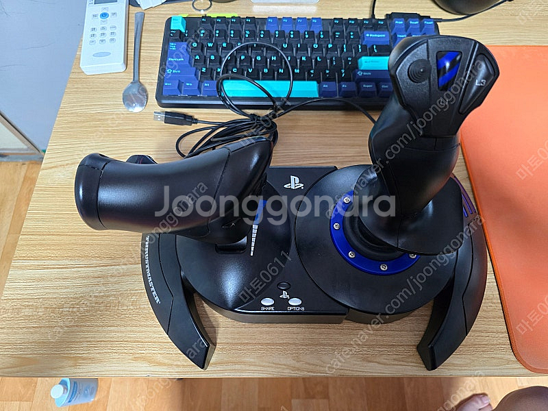 쓰러스트마스터 T.Flight HOTAS 4--1