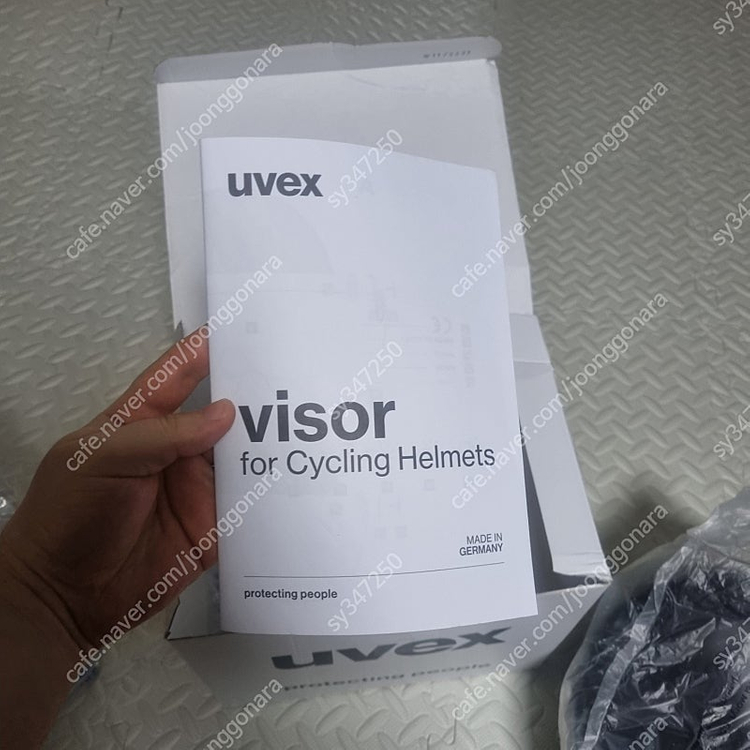 UVEX 피날레바이저 사이클/등산 자외선 차단 헬멧 52-57cm 미개봉 이미지