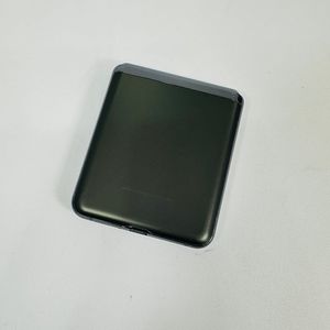 외관깔끔 갤럭시 Z플립5G 블랙색상 256G 7.5만원 판매합니다.꿀폰 기능정상
