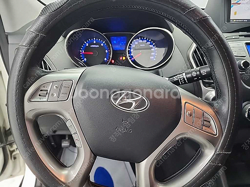 현대 투싼iX 2WD VGT LX20 중고차 선착순 판...--8