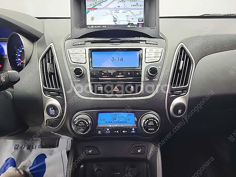 현대 투싼iX 2WD VGT LX20 중고차 선착순 판...--9