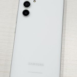 갤럭시 퀀텀4 화이트색상 128용량 상태좋은 꿀매물 단말기 16만 판매합니다