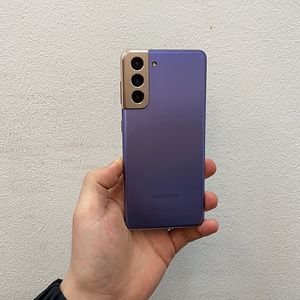 갤럭시S21 팬텀바이올렛 256GB 무잔상 상태좋은 중고22만팝니다.