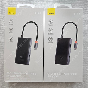 베이스어스 파이오니어 8in1 멀티허브 8포트/USB 3.0 Type C 미개봉 새제품 2개 1개당 27,000원이고 2개 있으며 전부 미개봉 새제품입니다 이사짐과 사무실 정