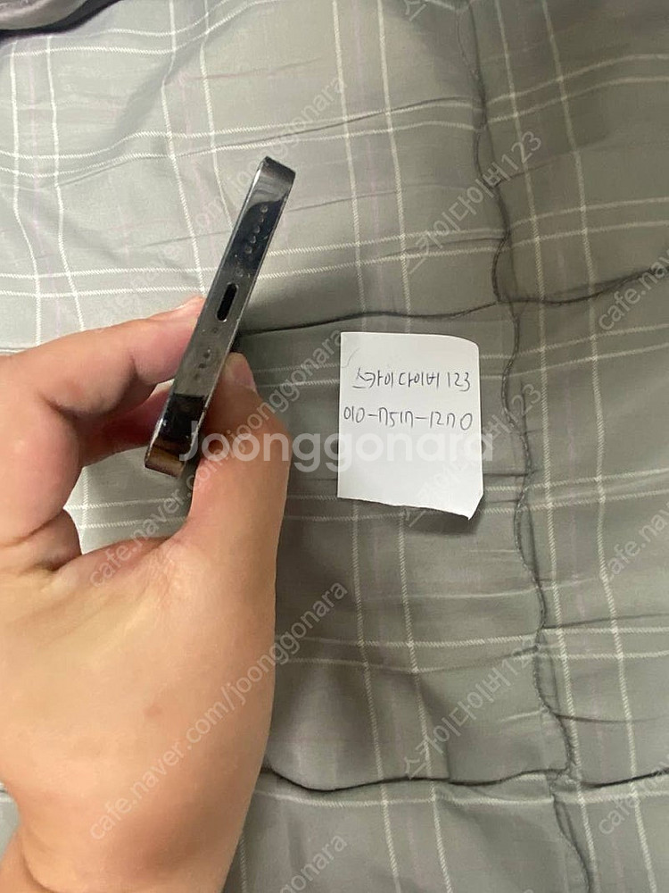 아이폰12프로 그레파이트 256GB 카메라, 뒷면 단순...--3