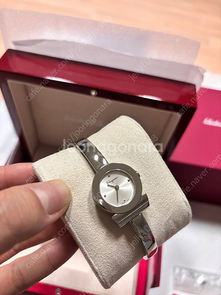 (새것같은) 살바토레페라가모 메탈밴드시계 FQ501-0...--4