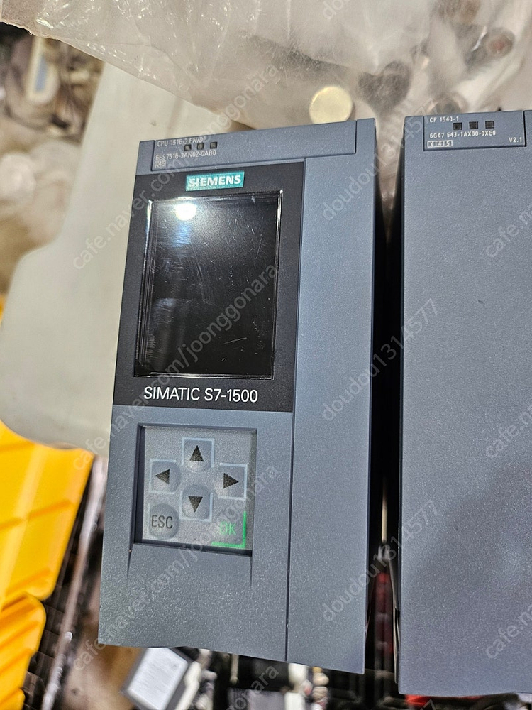 화낙 신품 61 62 63 시리즈 지멘스 신품 터치 6AV시리즈 PLCs7-300 s7-150 구합니다 이미지