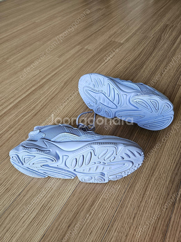 아디다스 오즈위고 운동화(240mm)--3
