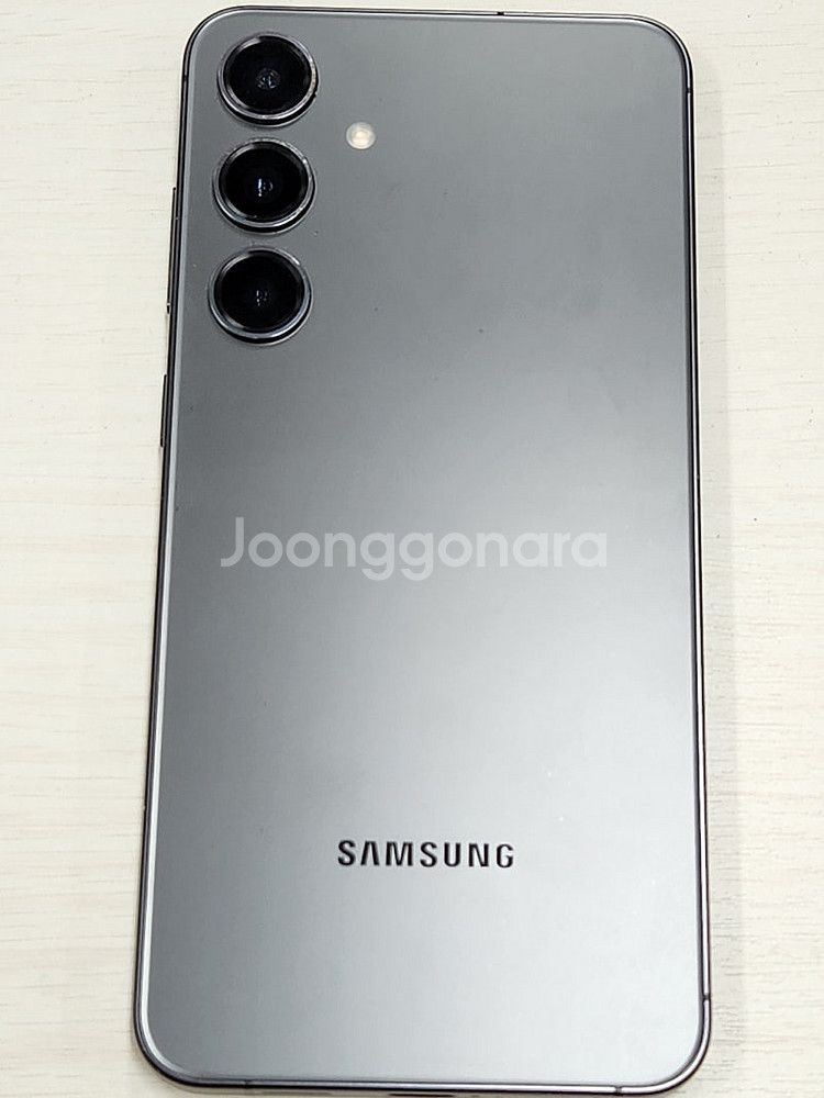 갤럭시 S24플러스 블랙색상 256용량 상태좋은 무잔상...--0