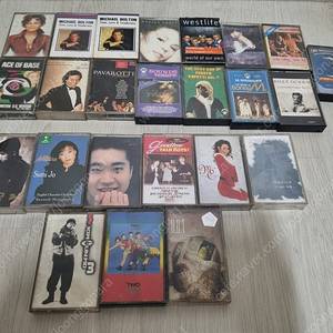 (일괄직거래7만원) 카세트테이프 24개 일괄로 팝니다.