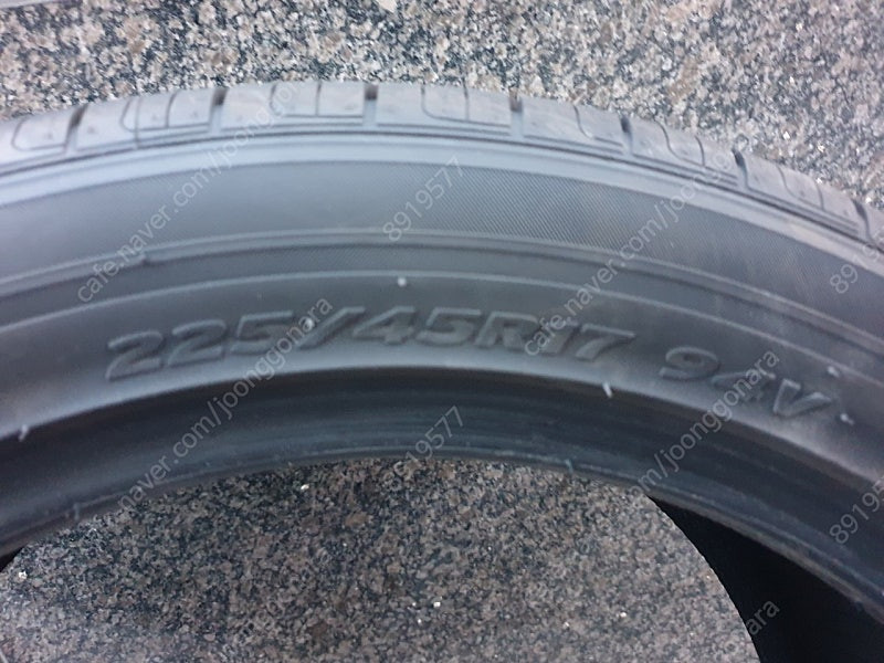 한국타이어 225/45R17(인천)신품급 이미지