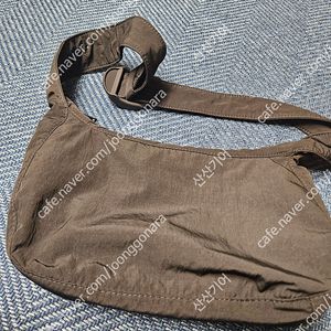 코스 나일론 크로스바디 새들백 블랙 cos 가방