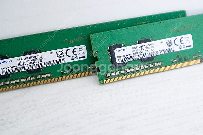 삼성 DDR4 4GB x 2개 (2400MHz) 메모리--1