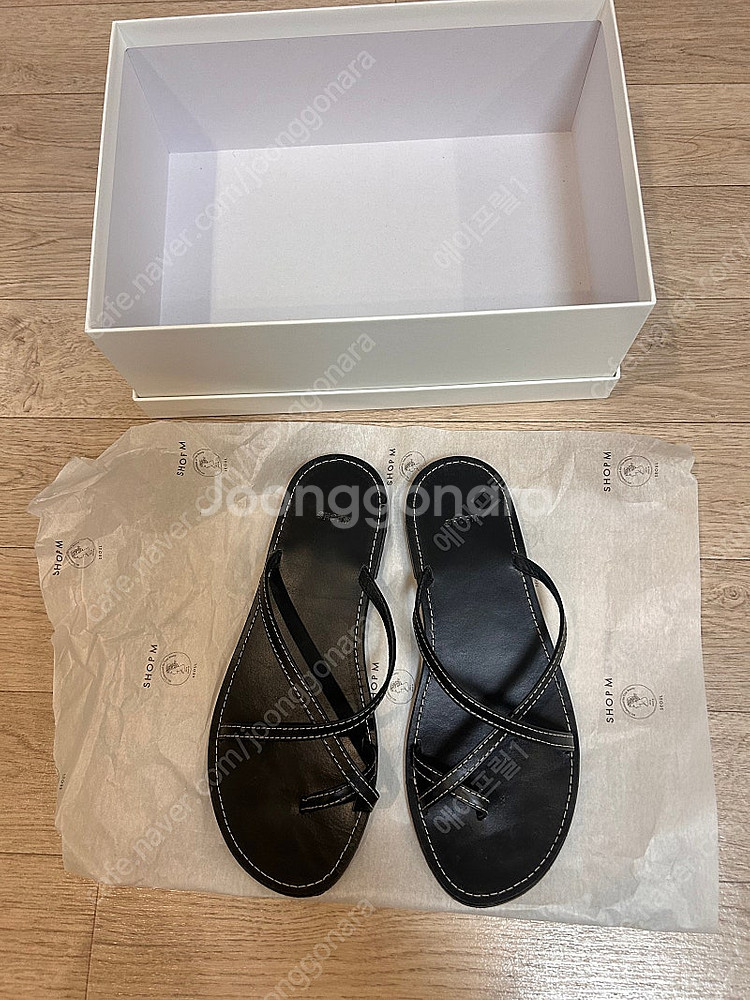 샵엠 샌들 245사이즈. 얼바닉30.낫띵리튼.게드.더바...--0
