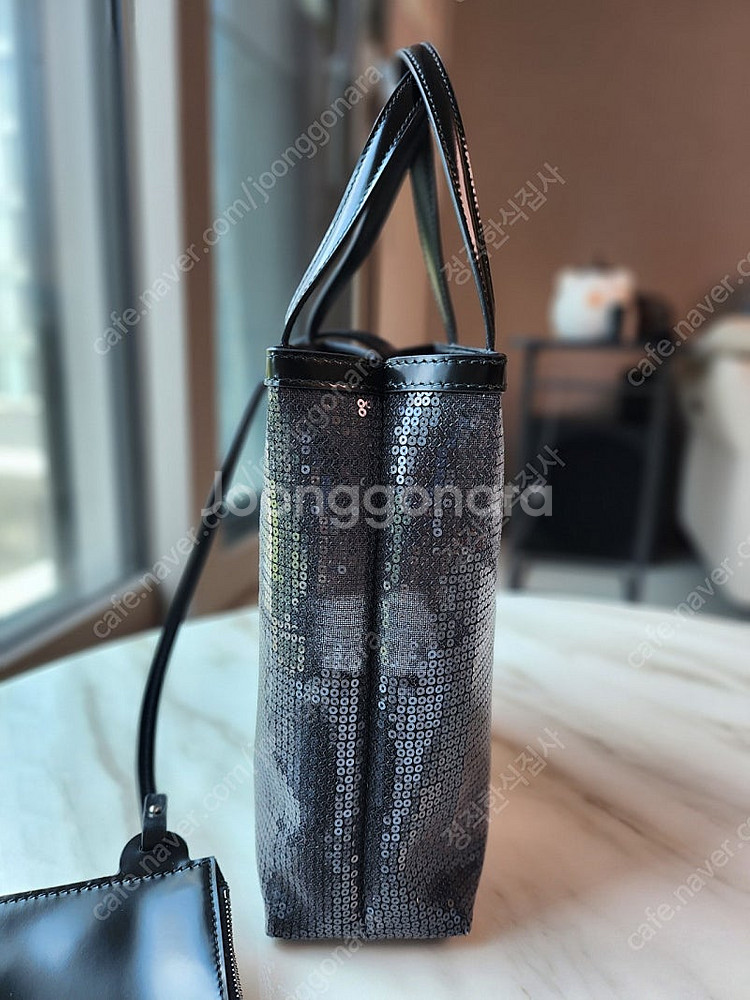 프라다 매쉬 메쉬 토트백 블랙 세퀸 스몰 파우치포함 새...--3