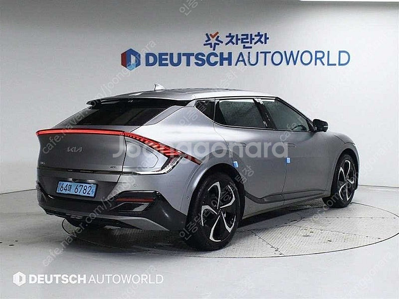 13,547 km EV6 중고 전기중고차 롱레인지 AW...--7