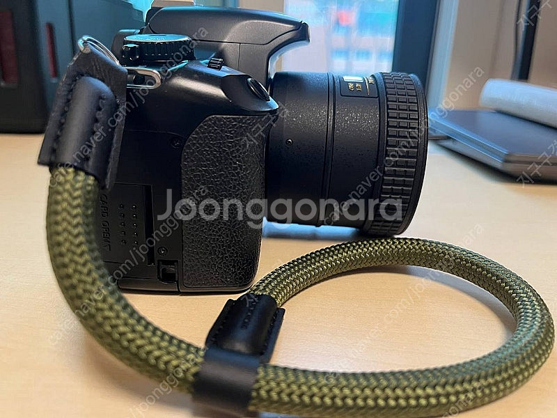 상태좋은 EOS 450D 카메라와 토키나 35mm F2...--4
