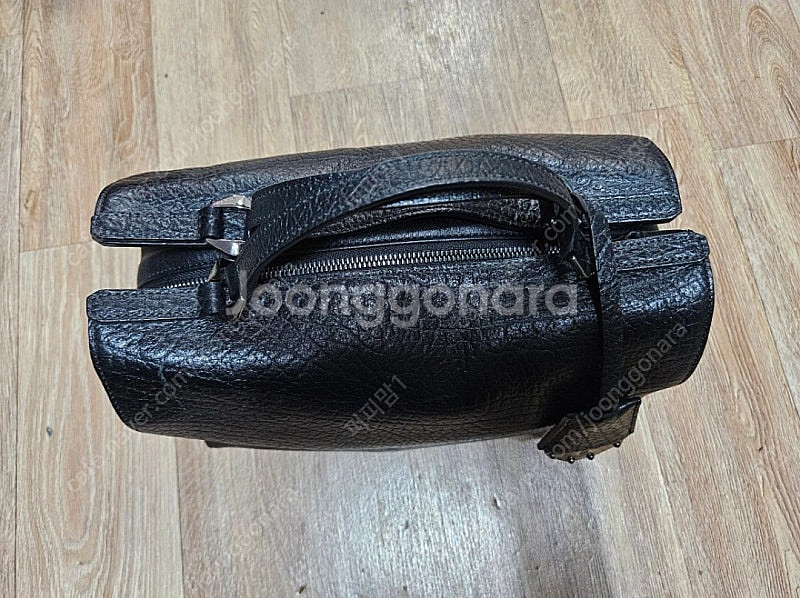 브루노말리 천연 리얼가죽 가방 토트백 판매합니다--2