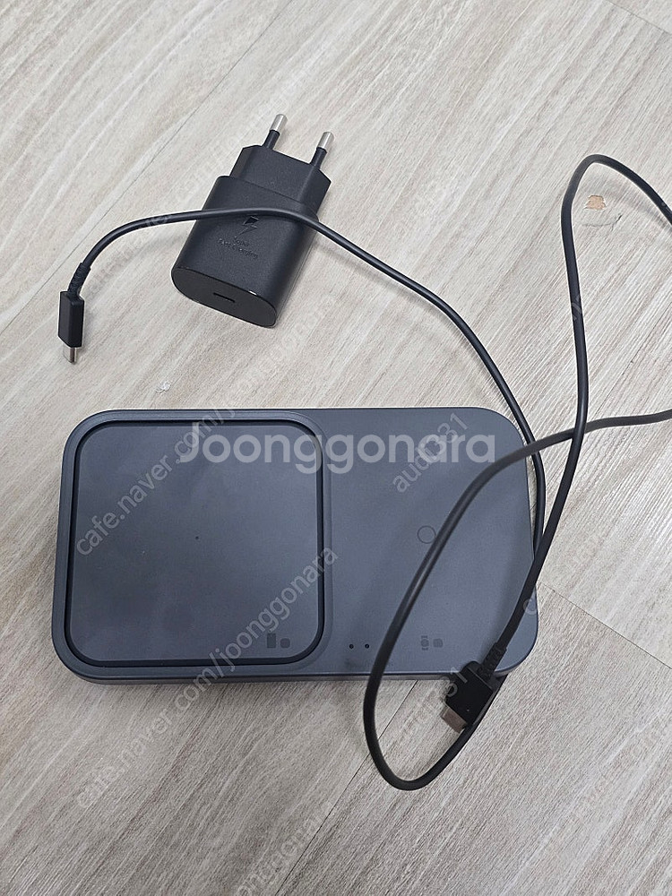 삼성무선충전패드 팝니다.--0