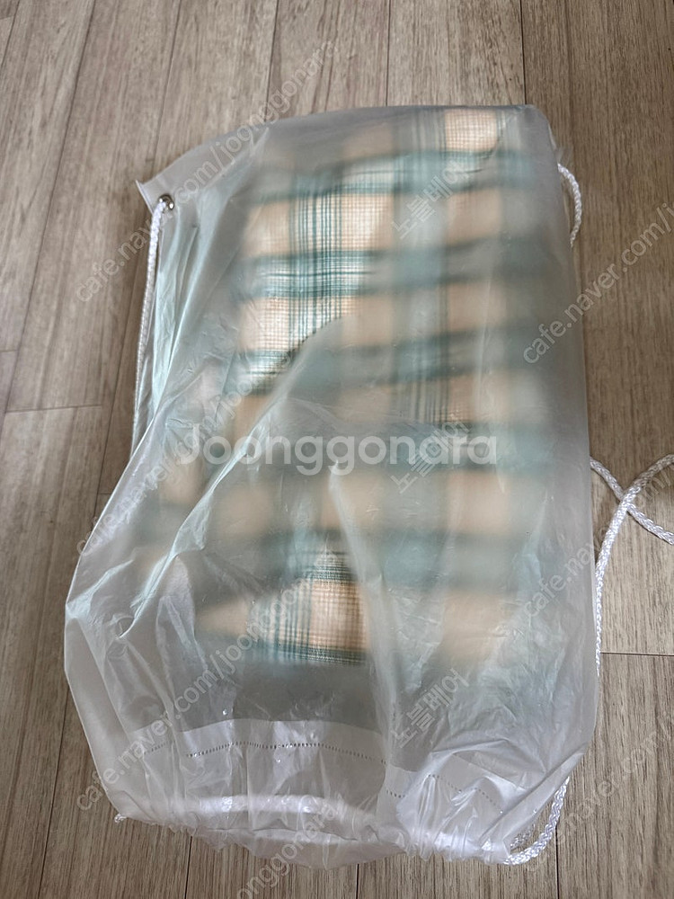 맨드롱 피크닉 돗자리 판매합니다--0