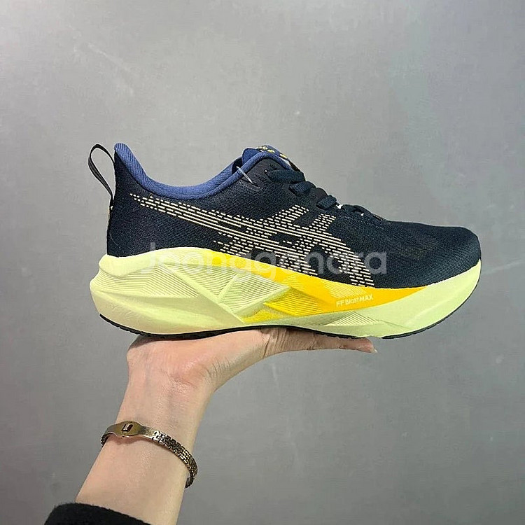 하이포인트 [Asics] 아식스 노바블라스트 5--3