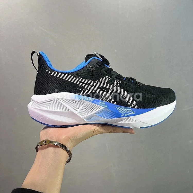 하이포인트 [Asics] 아식스 노바블라스트 5--6
