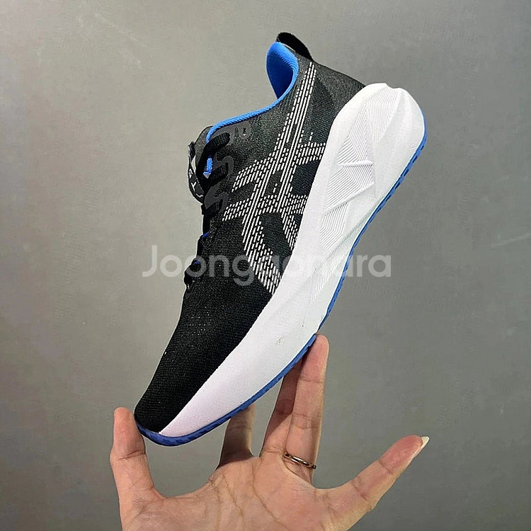 하이포인트 [Asics] 아식스 노바블라스트 5--8