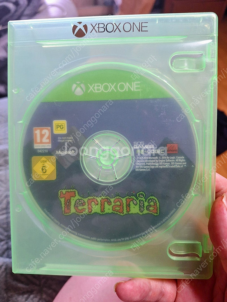xboxone 테라리아 싸게 팝니다. 한글자막지원 만원--0