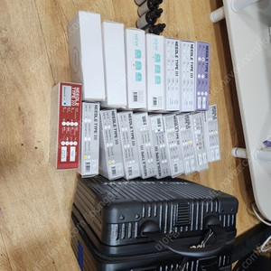 두피염색머신 스칼프픽머신 +색소+니들 몽땅 드립니다.