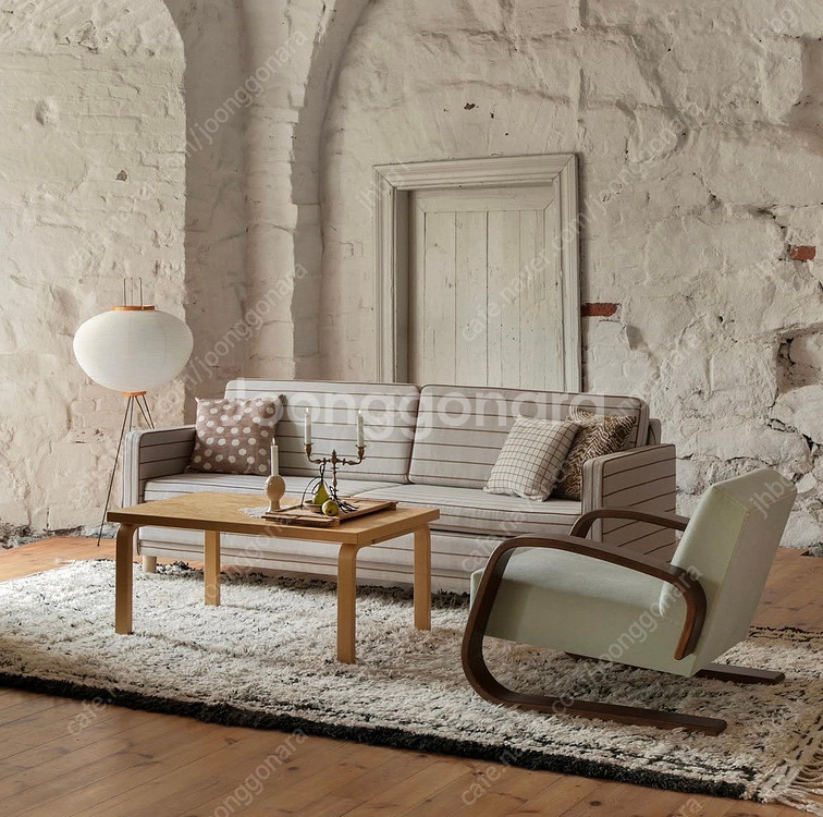 아르텍 알토 테이블 81C 75X75 White Lam...--7
