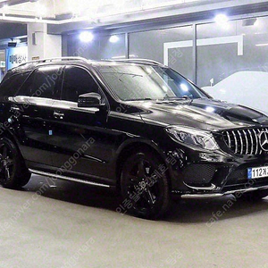 벤츠 인증중고 GLE클래스 중고 검정색 2017년식 GLE 350 d 4MATIC 중고차싸게사기