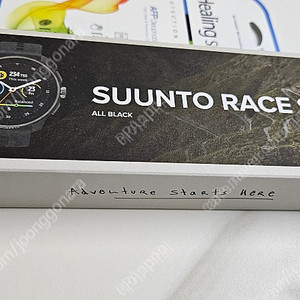 순토 레이스 S 올블랙 새상품 팝니다.