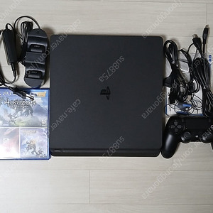 PS4 슬림 2017A + 충전거치대 + 게임