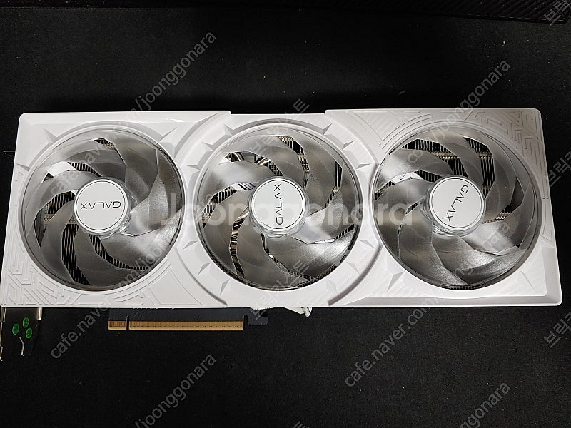 GALAX RTX 5080 화이트 16GB 박풀 상태좋...--1