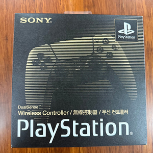 PS5 30주년 한정판 듀얼센스 (미개봉) 판매