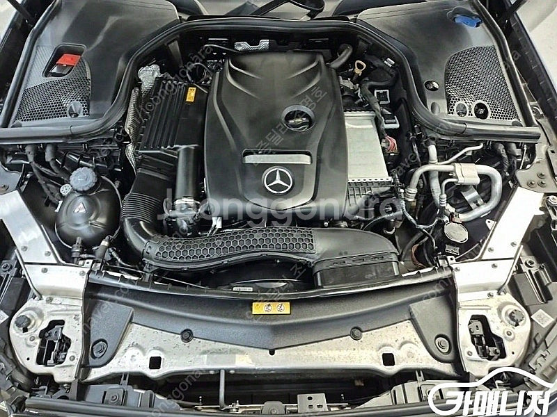[벤츠]E-클래스 W213 E200 아방가르드 (5인승...--5